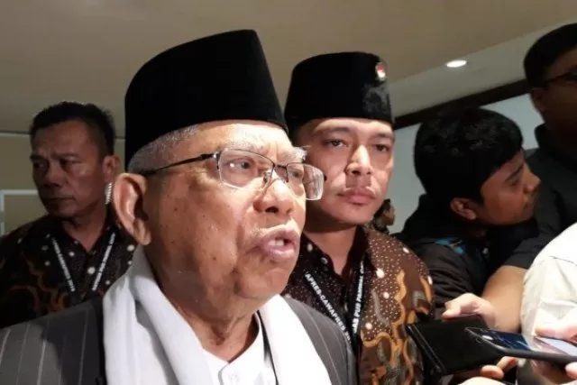 Ma'ruf Siap Debat, Berani?” 