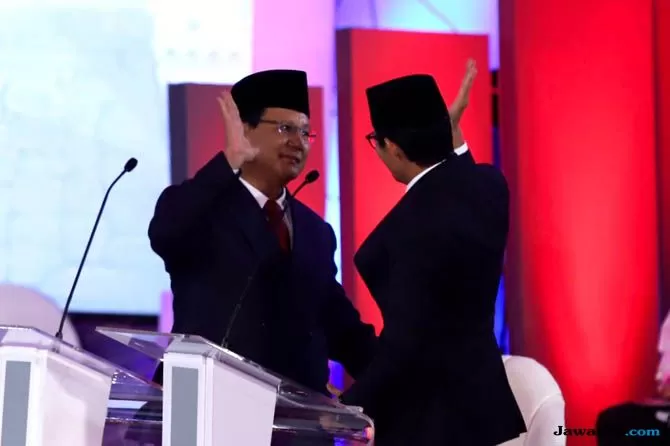 Prabowo Antara Joget dan Tegang