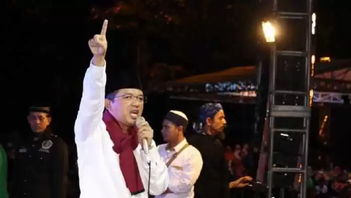 bima arya salam satu jari