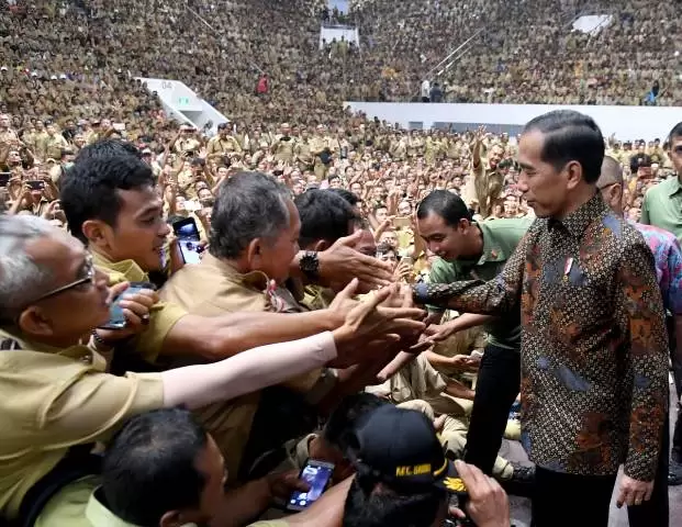 gaji perangkat desa inducement jokowi