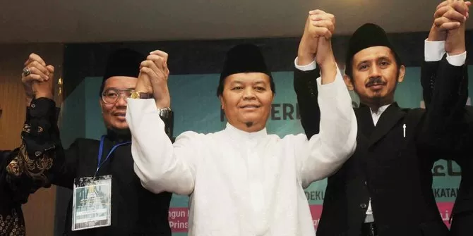 Bukan Uang, PKS Bantu Doa