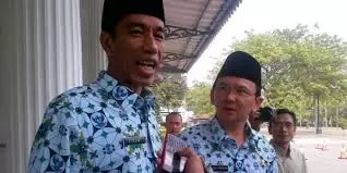 Erick Wajibkan Milenial Golput?