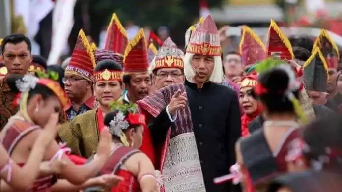 Apakah Jokowi Seperti Raja Wiwik?