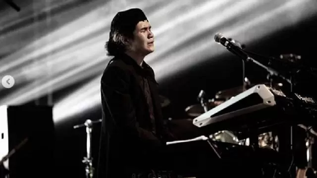 Konser Batal, Dhani Batal Senyum?