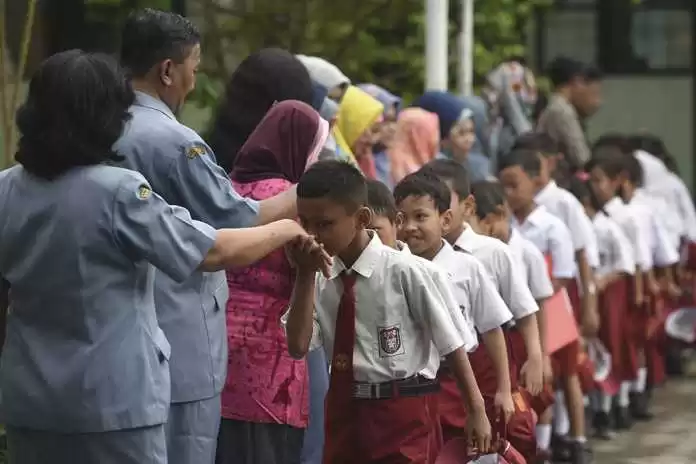 Kartu Pra KerjaTelantarkan Guru?