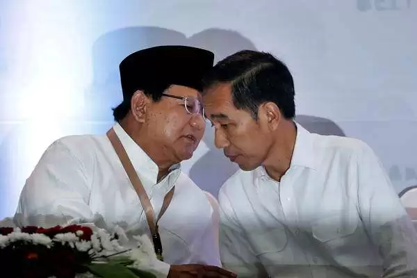 Perang Gertak Jokowi vs Prabowo