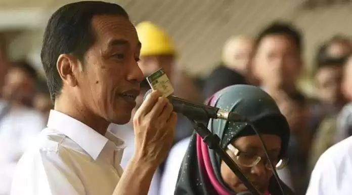 Jokowi dan Kartu Sakti