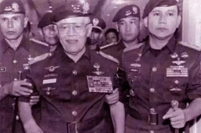 Balada Kivlan dan De-Prabowo-isasi