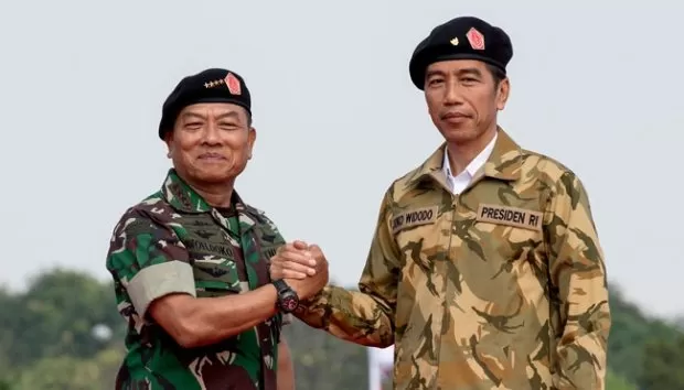 Agenda Terselubung Jokowi-Purnawirawan?