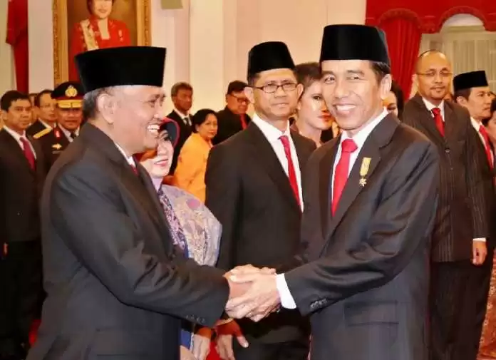 Jokowi dan Dilema Politisasi KPK