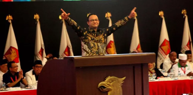 Anies Bikin Warga Patah Hati