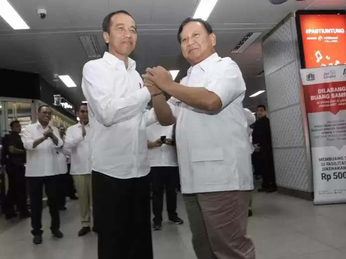 Jokowi Dibayangi Koalisi Setengah Hati?