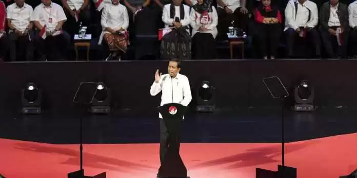 Di Balik Retorika Pidato Jokowi