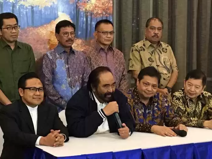 Menuju Surya Paloh vs Megawati?