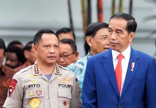 Tito, Diganti atau Dipertahankan?