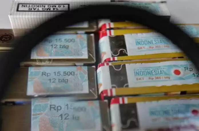 Geliat Farmasi di Balik Cukai Rokok