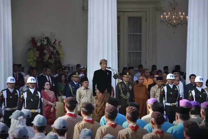 Meraba Kesaktian Pusaka Jawa Jokowi