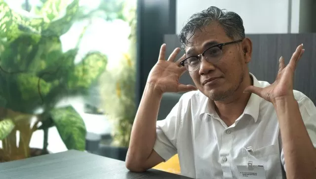 Budiman Sudjatmiko Menyindir Awkarin