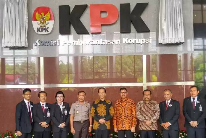 Jokowi KPK menteri