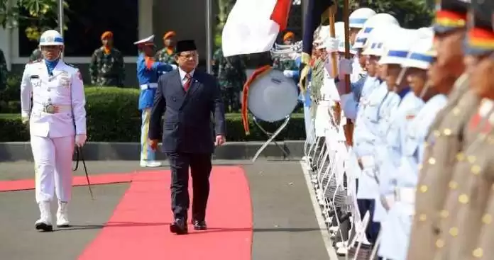 Prabowo Menhan, Jokowi Nekat?