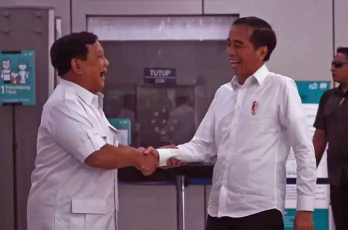 Tangan Kosong Prabowo di Kabinet Jokowi?