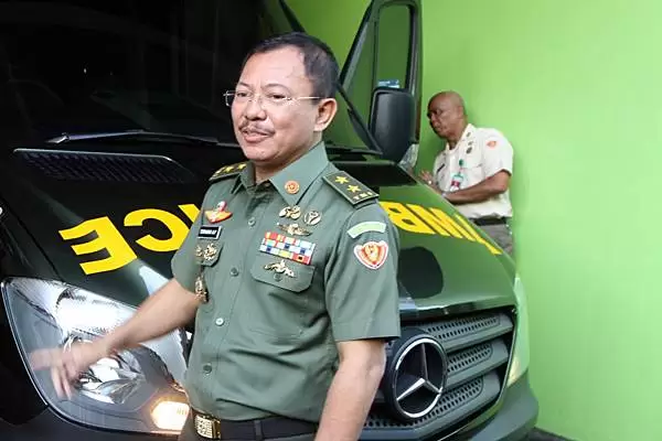 Menkes Terawan Perkenalkan Jamu dan Kerokan