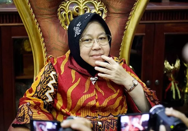 Tri Rismaharini Salam Ala Presiden