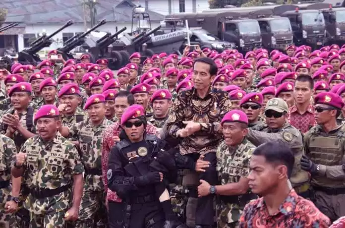 Deal Jokowi-Militer, Akhir Demokrasi?