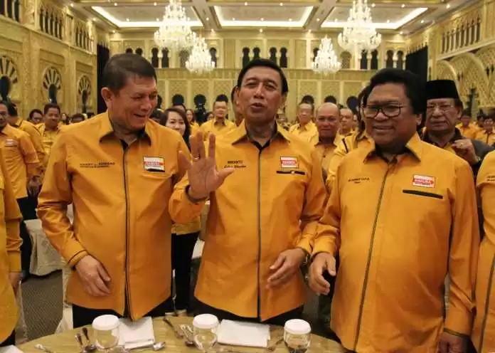 Wiranto Tergusur dari Hanura