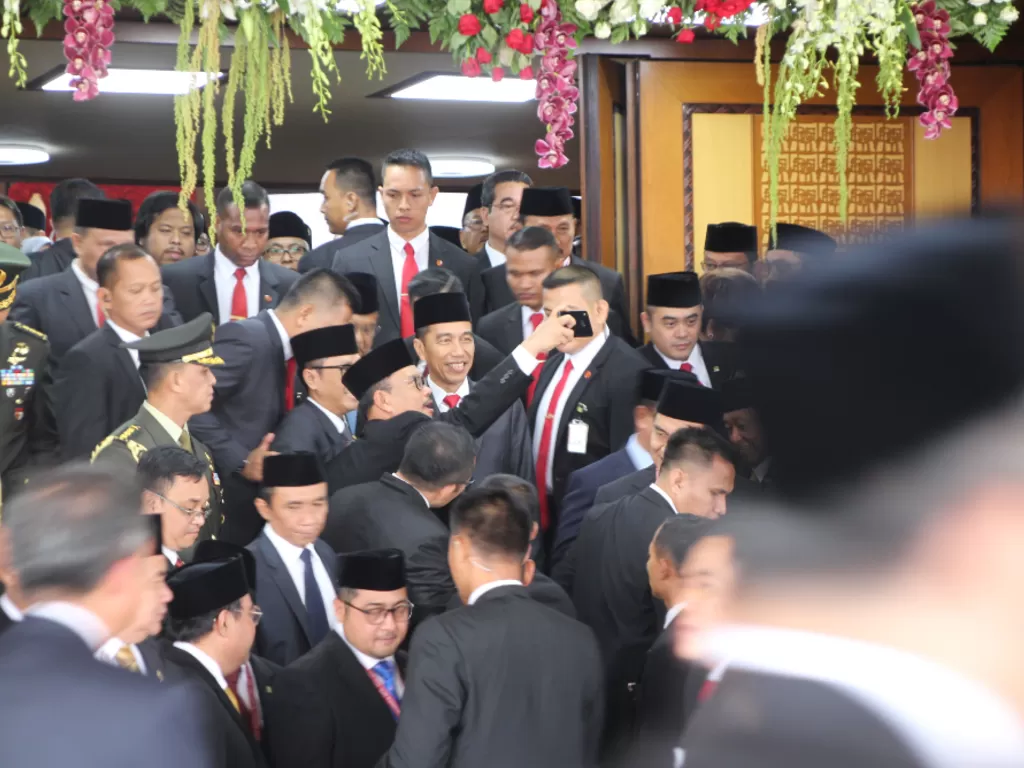 Paradoks Kebijakan Publik Elite vs Demokratisasi