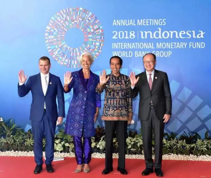 Presiden Jokowi di pertemuan tahunan IMF-Bank Dunia di Bali pada 2018