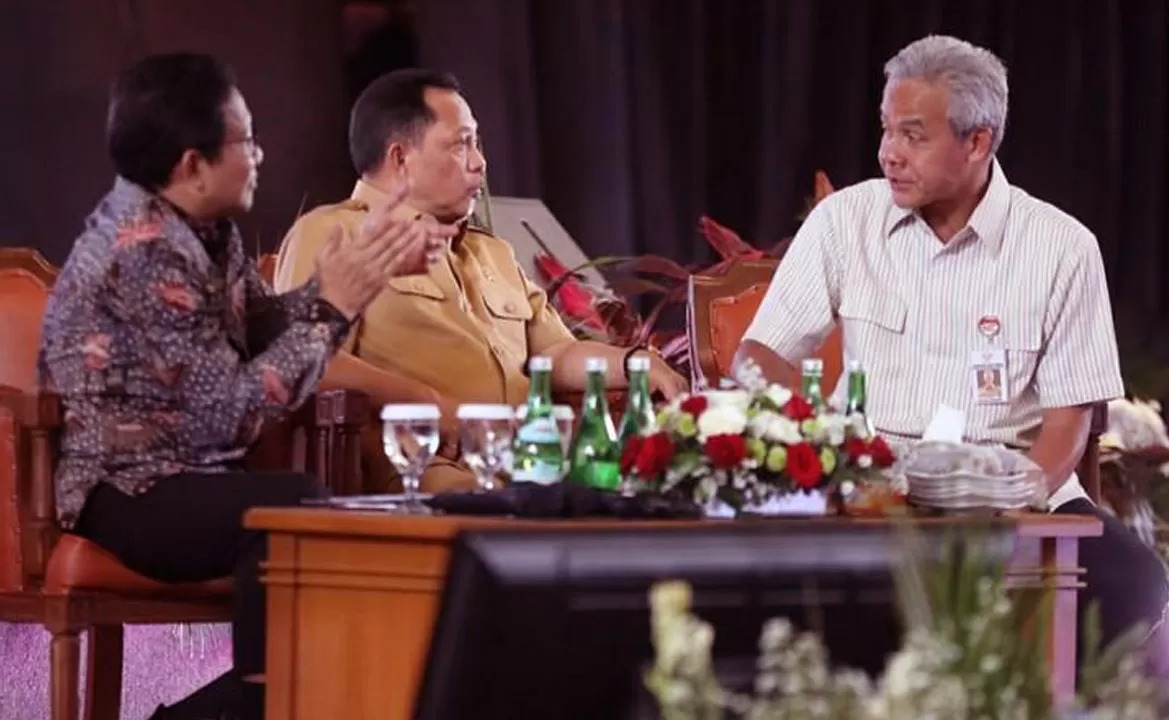 Mendagri Tito Dilawan Anak Buah?