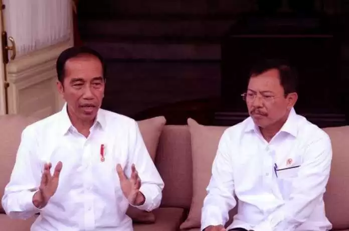 Jokowi vs The Panic Game