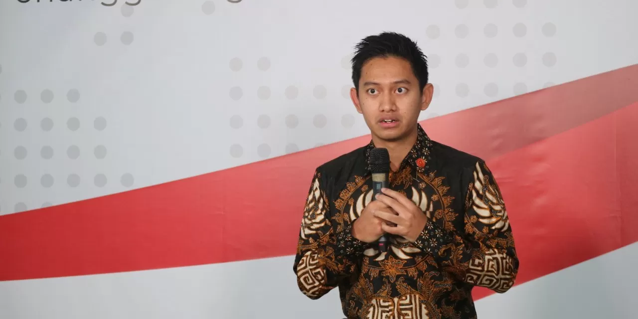 Stafsus Presiden, Belva Devara, saat memberikan keterangan pada konferensi pers Gugus Tugas Percepatan Penanganan COVID-19.