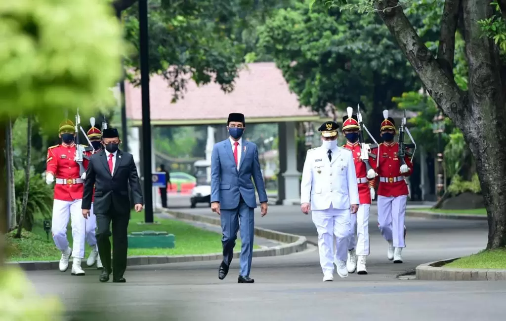 Jurus Mabuk Pemerintah Lawan Corona