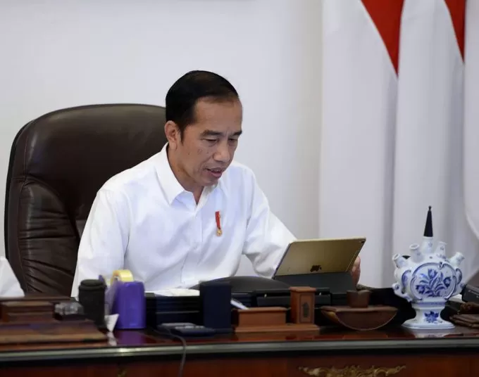 Menyelamatkan Rakyat di Tengah Corona