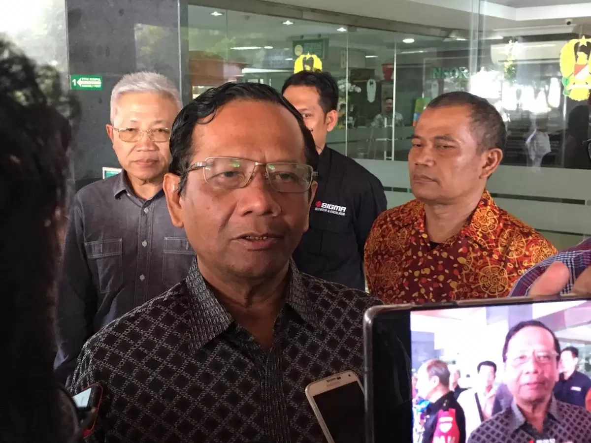 Melacak Jejak Digital Mahfud Soal Corona