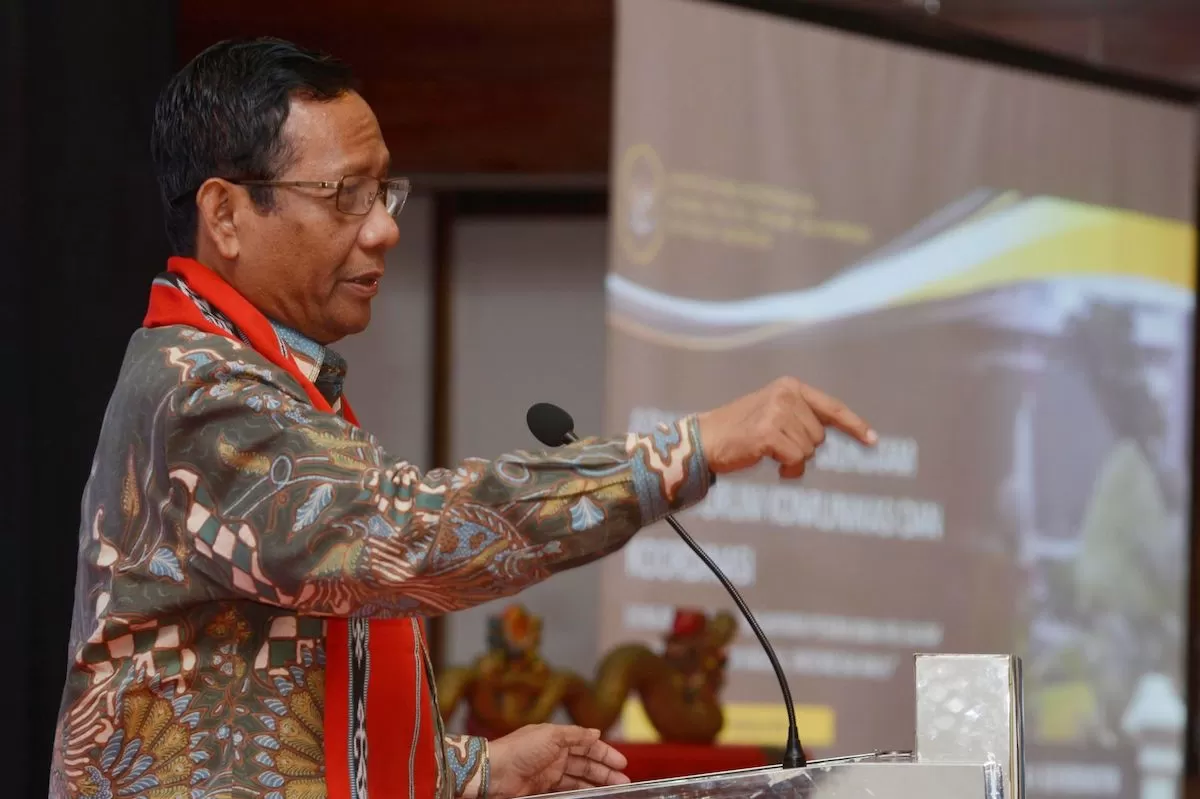 BPJS Kesehatan Mencla Mencle Mahfud