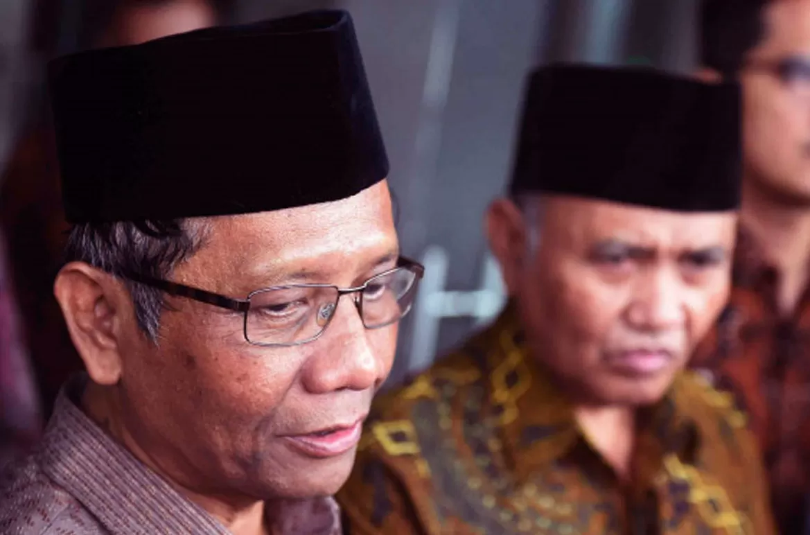 Mungkinkah Jokowi Reshuffle Mahfud MD?