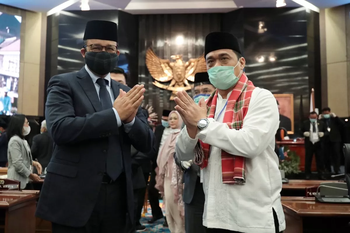 Riza Patria Makcomblang Jokowi Anies