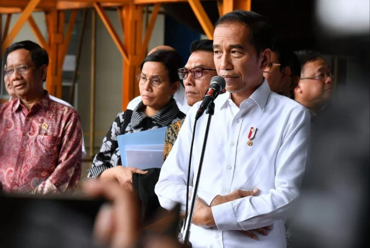 Jokowi Sudah Tidak Percaya Menterinya