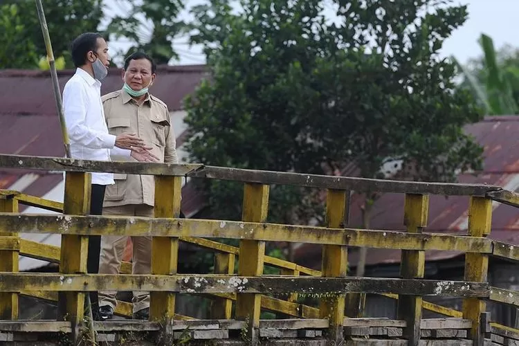 Paksaan Jokowi pada Prabowo