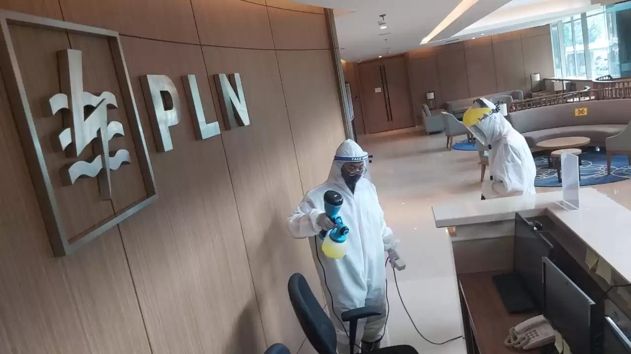 PLN Terancam Gulung Tikar