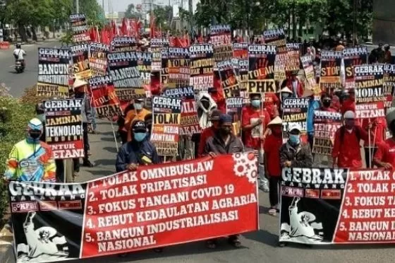 Politik Catur di Balik RUU Ciptaker