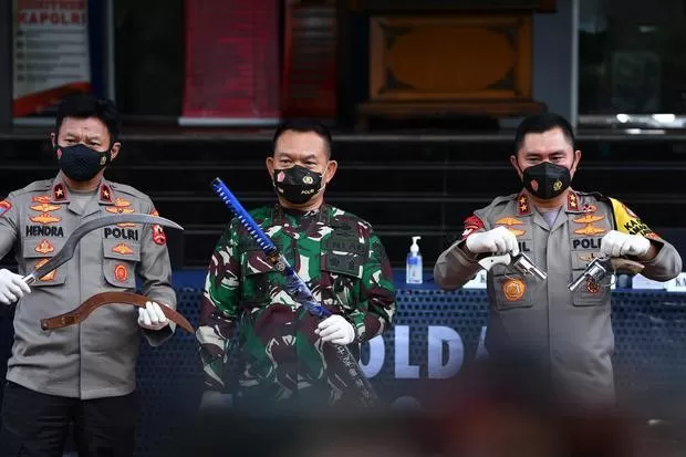 Enam Laskar Tewas, Perdebatan Tak Terhindarkan?