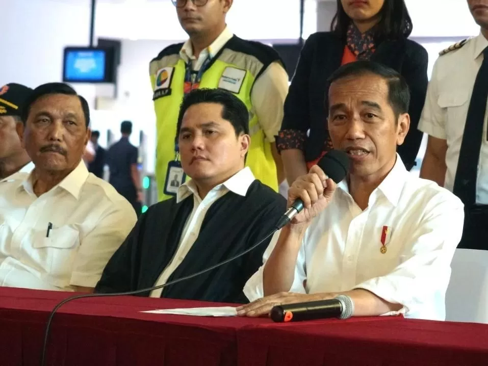 Plutokrasi, Naif Jokowi Jauhi Pengusaha?