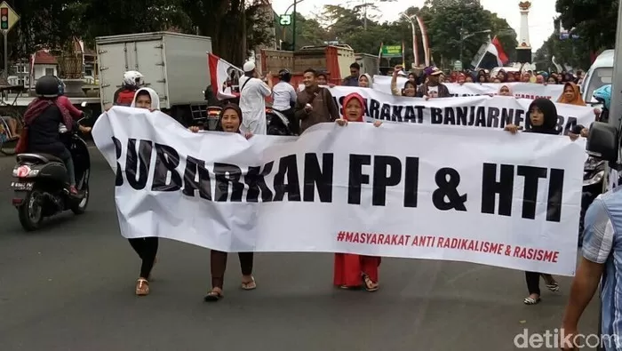Setelah HTI, FPI Dilarang Ikut Pemilu?