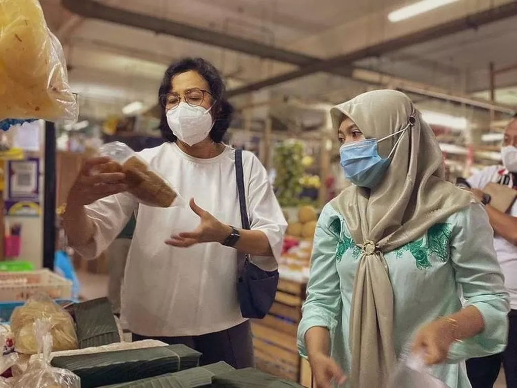 Sri Mulyani Tiru Gaya Jokowi