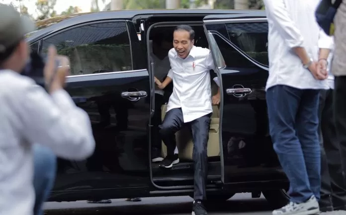 Jokowi Antara Cinta dan Benci