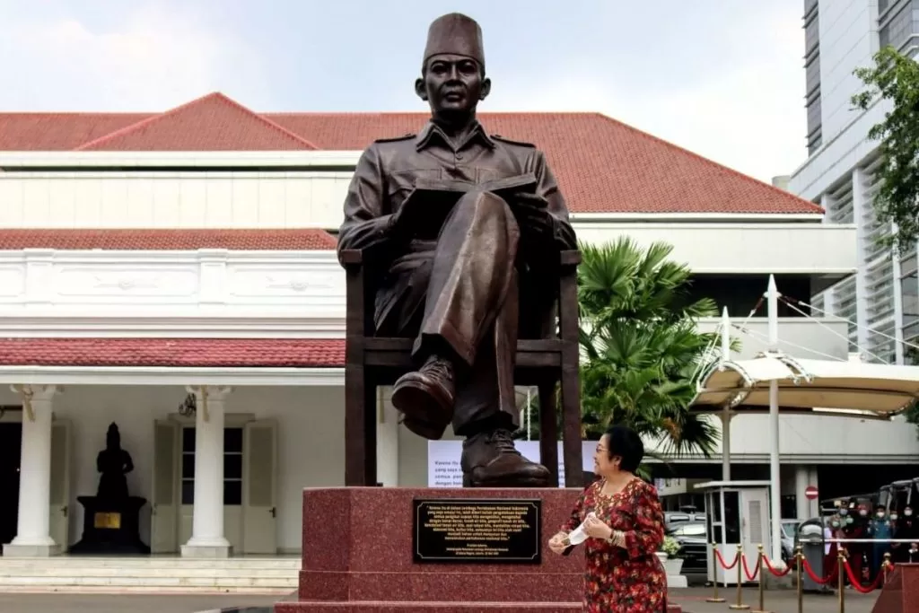 Jokowi Ikuti Jejak Soekarno Soeharto